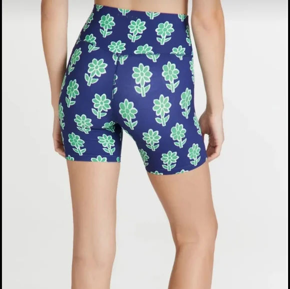 RHODE - Short & Top - Picture 3 of 10